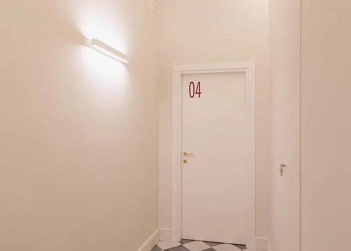 Piazza San Domenico Luxury 3* Неаполь