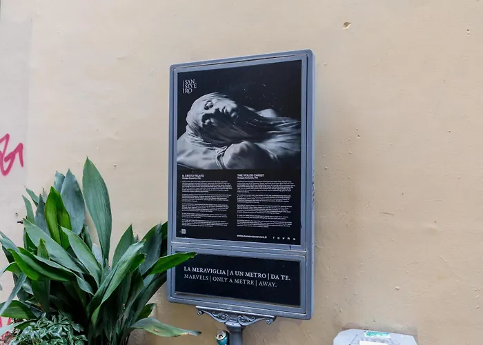 Piazza San Domenico Luxury Гостевой дом Неаполь