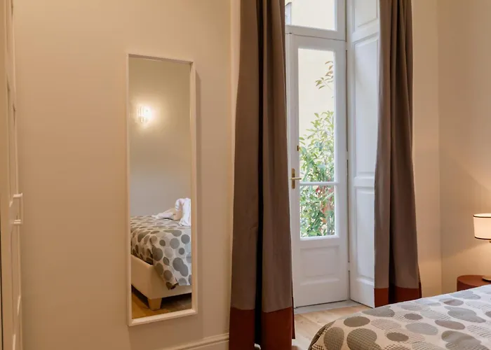 Гостевой дом Piazza San Domenico Luxury Неаполь