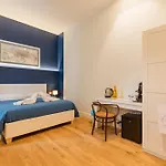 Piazza San Domenico Luxury בית הארחה 4*