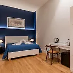 Piazza San Domenico Luxury 4* Neapol