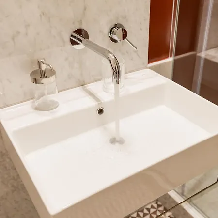 Piazza San Domenico Luxury 4* ナポリ