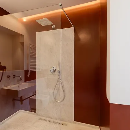Piazza San Domenico Luxury 4* ナポリ