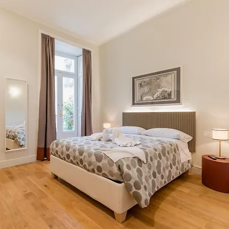 Piazza San Domenico Luxury 4*